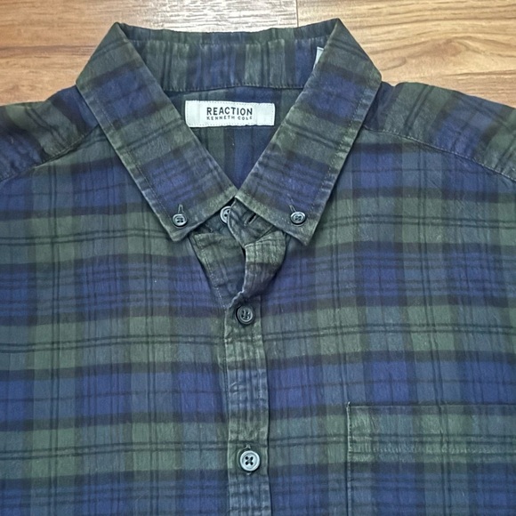 Reaction Kenneth Cole Men’s Button up (L) - Picture 6 of 6